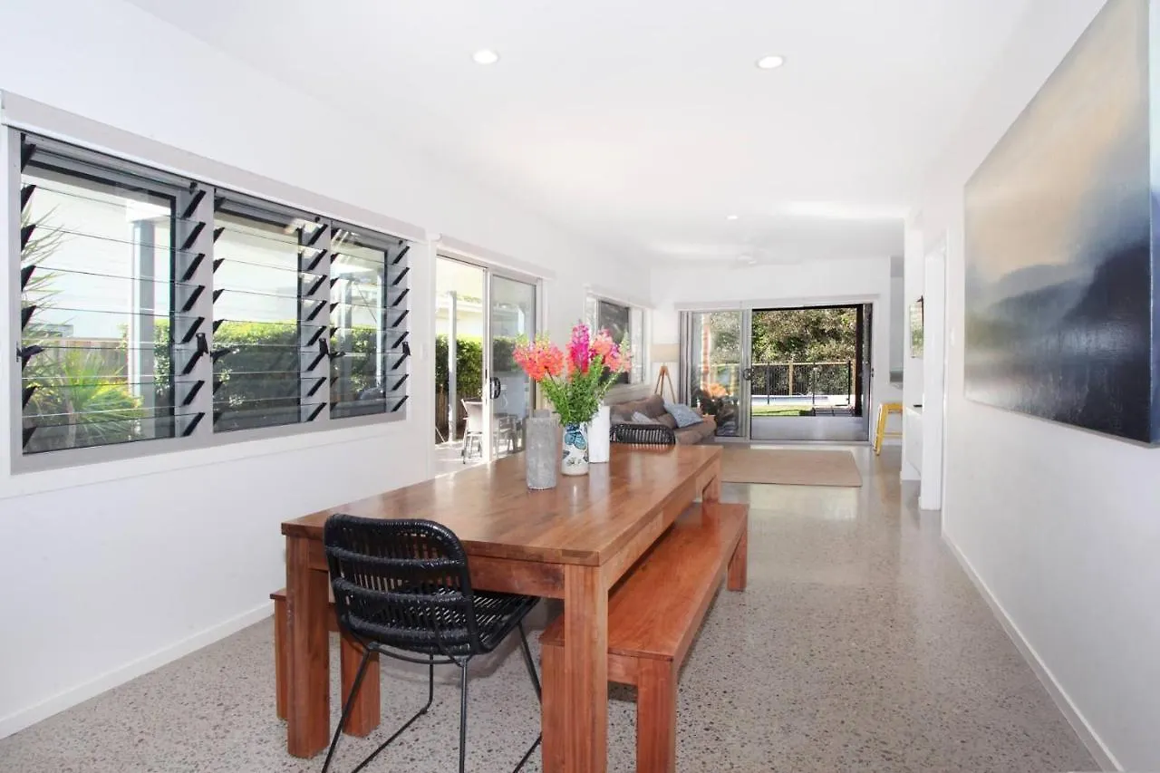 15 Wave Crescent Villa Marcoola Holiday home