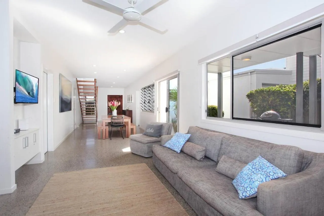 15 Wave Crescent Villa Marcoola 0*,  Australia